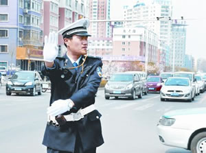 脑子急转弯：为甚么说交通差人比其余常常更强健？