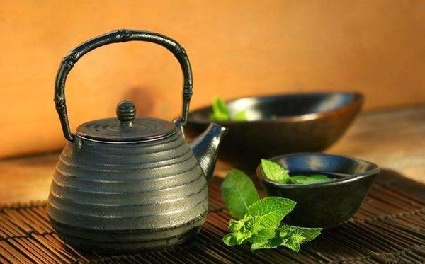 对于茶的唯美句子,有关茶冗长成心境的语录