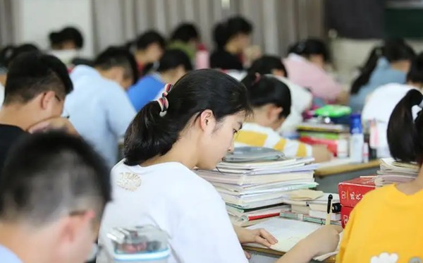 2023年高考难度趋向,高考会愈来愈难吗