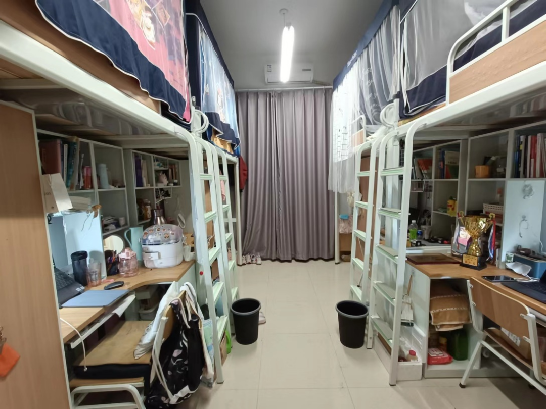 中心民族大学宿舍前提怎样样,有空协调自力洗手间吗？（附宿舍图片）