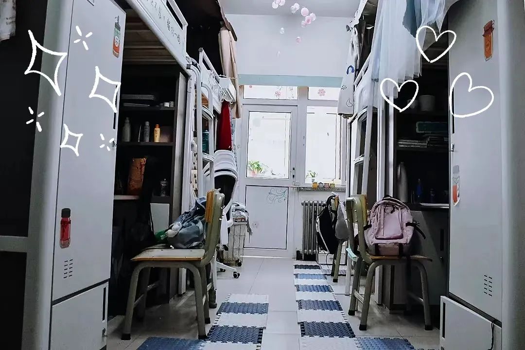 兰州大学宿舍前提怎样样,有空协调自力洗手间吗？（附宿舍图片）