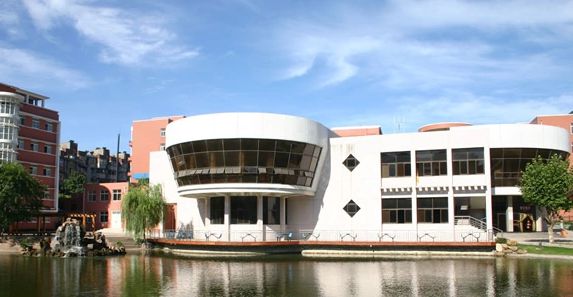 南都门范大学从属中学简介概略（建校汗青、地点、师资、校训、情况）