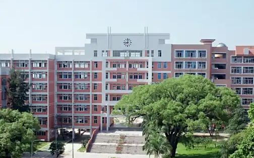 福建师范大学从属中学简介概略(建校汗青、地点、师资、校训、情况)