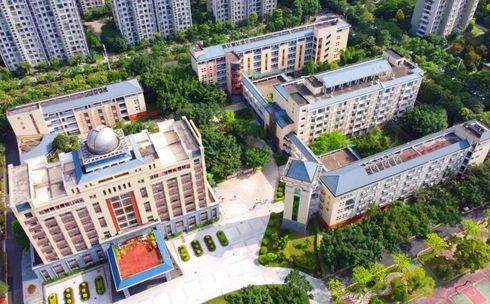福州金山中学是公立仍是私立,是重点中学吗？