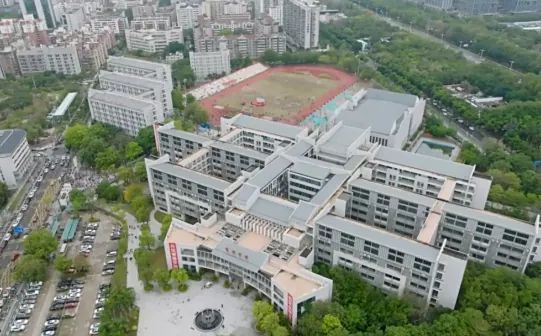 深圳市宝安中学简介概略（建校汗青、地点、师资、校训、情况）