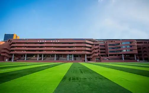 西南师范大学从属中学深圳黉舍校区在哪_在哪一个区?